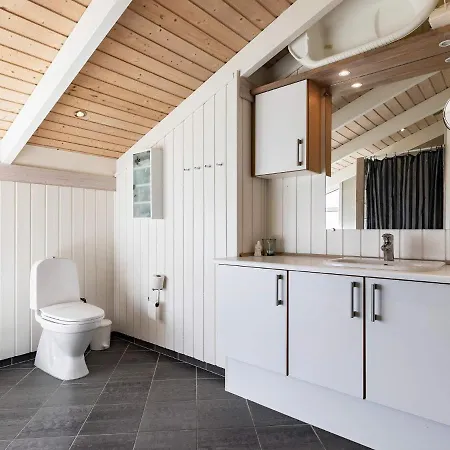 Modern In With Sauna *